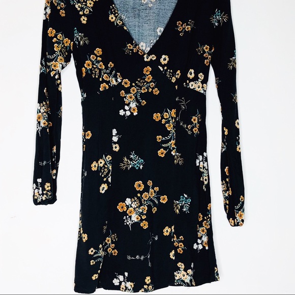 Wild FABLE floral summer mini dress. Size XS - Picture 4 of 5